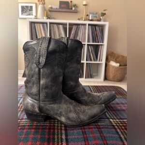 Yippee Ki Yay Old Gringo Size 10 Gray Studded Mid Calf Cowboy Boots